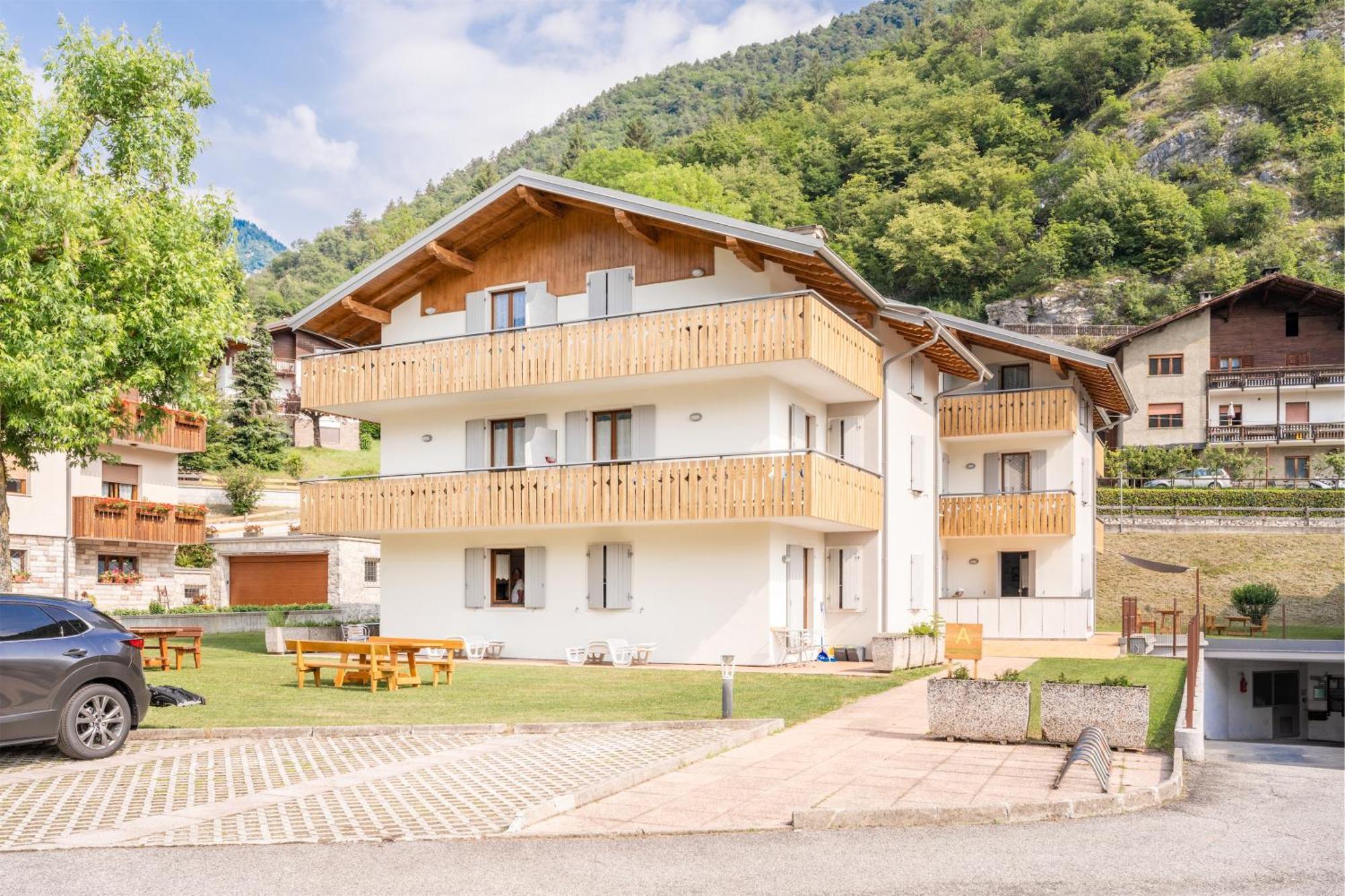 Residence Alessio Bezzecca Exterior foto